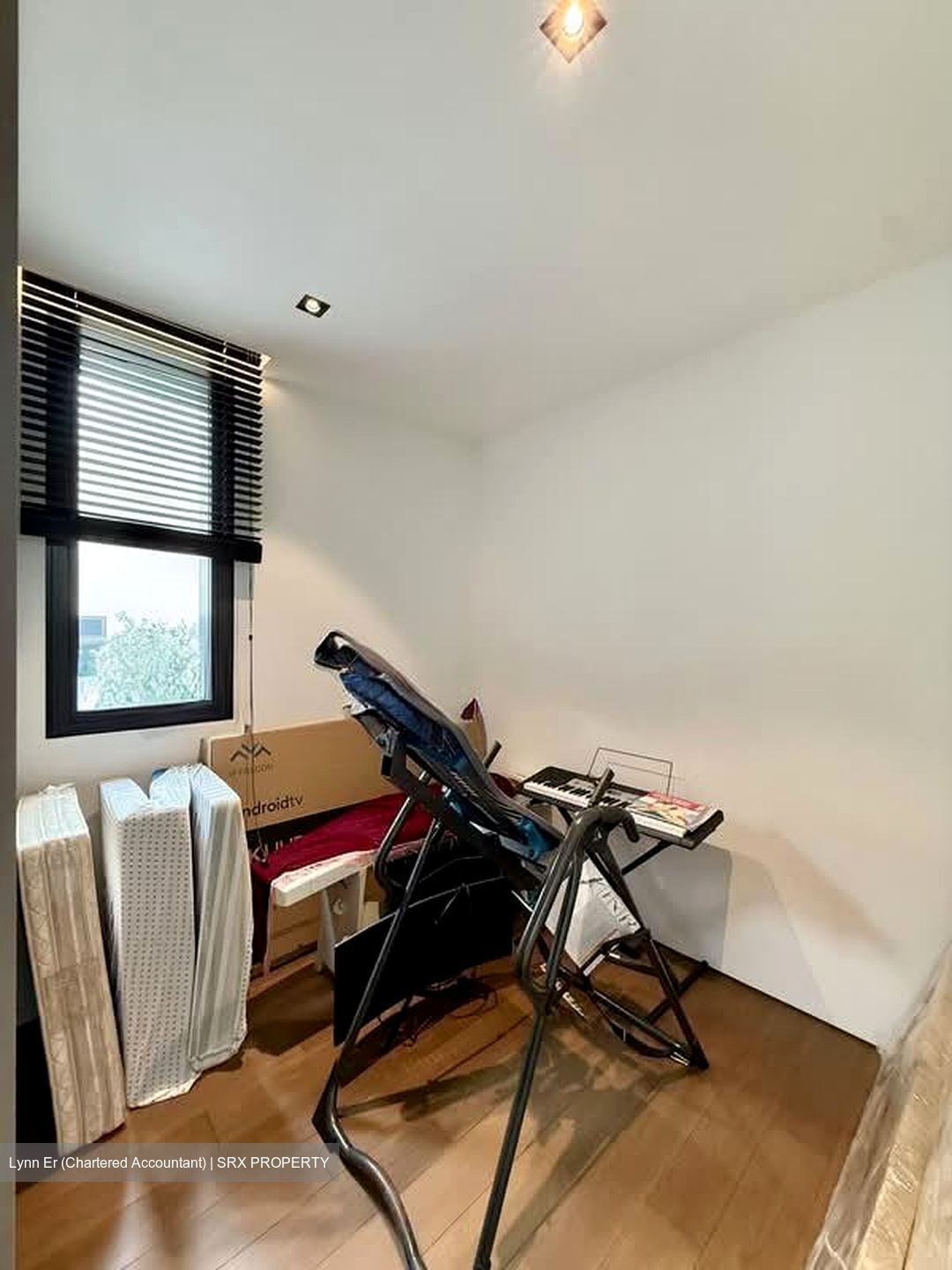 Tampines Road (D19), Semi-Detached #584915831